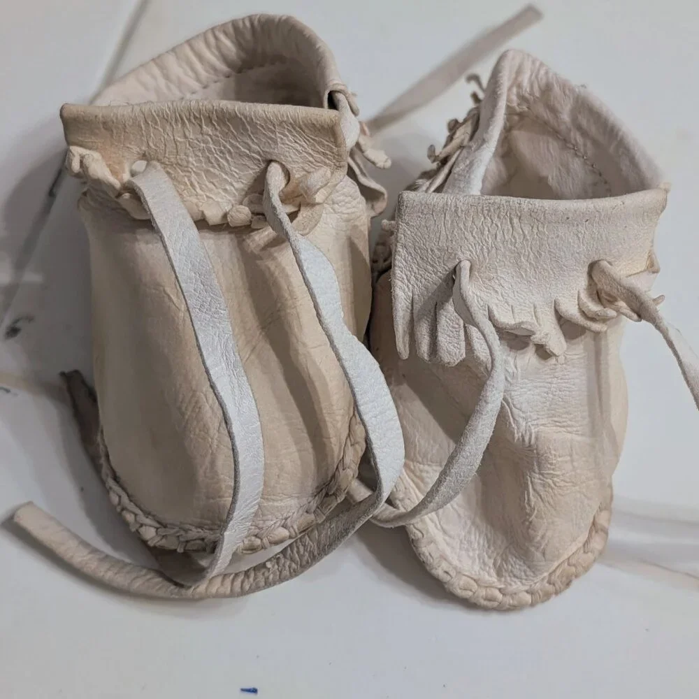 VTG White Leather Moccasin Baby Crib Shoes Sz 1 Infant Walker 0–3 Months Laces